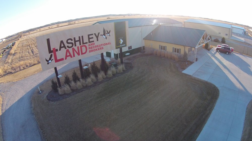 LASHLEY LAND AND RECREATION BROKERS Updated August 2024 202 W 2nd