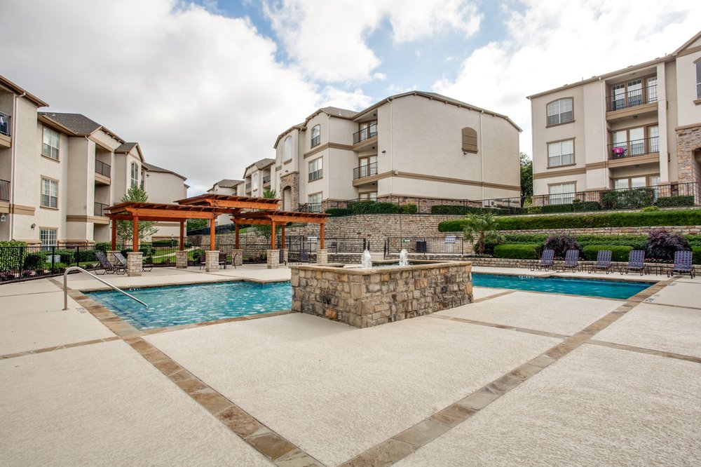 VAIL VILLAGE APARTMENTS CLOSED 43 Photos & 18 Reviews 3840