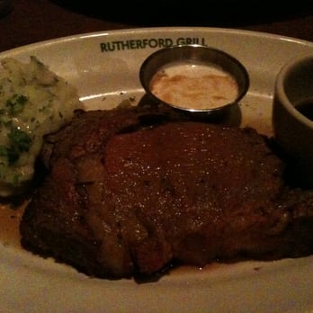 Rutherford Grill - Roasted Prime Rib! - American Near Me - Rutherford, California