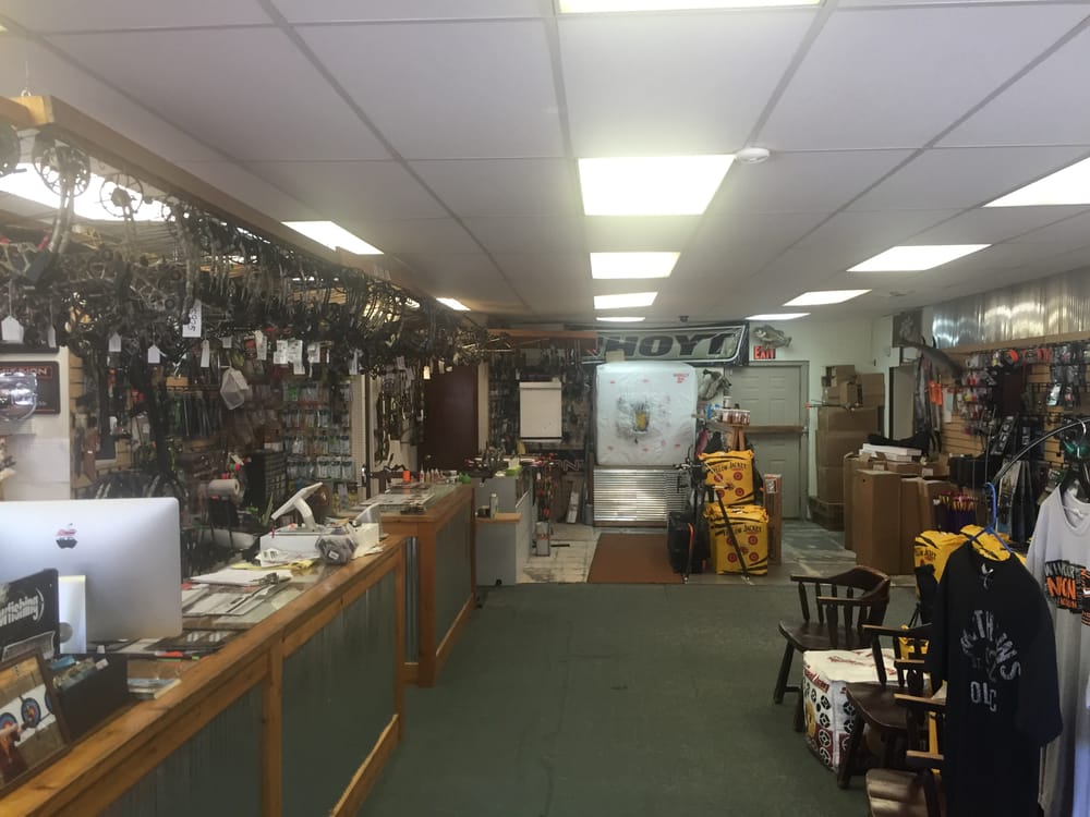 MIKES ARCHERY BAIT & TACKLE Updated August 2024 16 Main St, Saint Peters, Missouri Hunting