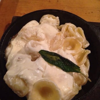 Eureka! - The Alfredo Mac N Cheese! - American Near Me - Redlands, California Eureka! - The Alfredo Mac N Cheese! - American Near Me - Redlands, California