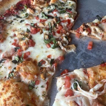 Anthony's Derailed - Chicken margarita pizza - Pizza Near Me - Bryson City, North Carolina