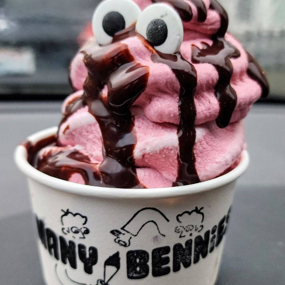 Many Bennies - Strawberry w/sweet cream base & chocolate drizzle 2of2 (2/23/25) - Ice Cream & Frozen Yogurt Near Me - Seattle, Washington Many Bennies - Strawberry w/sweet cream base & chocolate drizzle 2of2 (2/23/25) - Ice Cream & Frozen Yogurt Near Me - Seattle, Washington