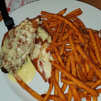 Box Seats - New American Near Me - North Attleboro, Massachusetts