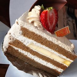 85°C Bakery Cafe-Jurupa Valley - Coffee cake