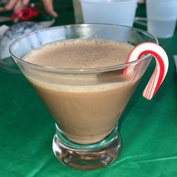 1741 Pub & Grill - Peppermint chocolate seasonal cocktail - New American Near Me - Middlefield, Connecticut