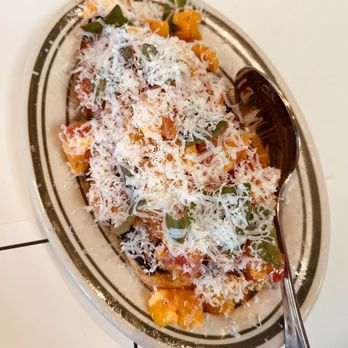 Jon & Vinny's Fairfax