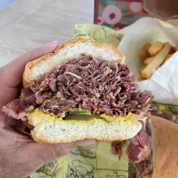 The Hat - Look at that filling! - American Near Me - Pasadena, California