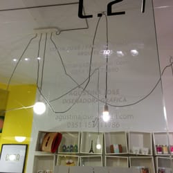 Cria Diseño - Contact info (hard to see).