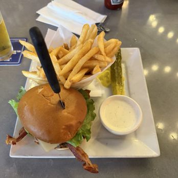 EJ's Pub - Bixby Knolls - The Essential Pub Burger - Sports Bars Near Me - Long Beach, California