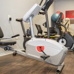 Fitness Quest Physical Therapy-Englewood - Fitness Quest Physical Therapy Englewood Gym Area
