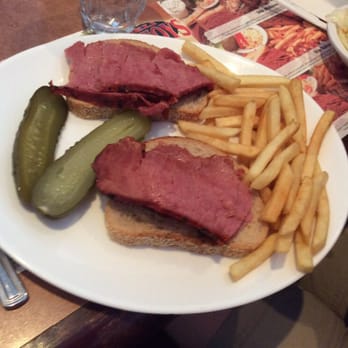 Chenoy's - Kid smoke meat meal - Delis Near Me - Dollard-des-Ormeaux, Quebec
