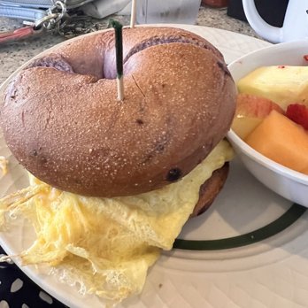 Osceola Street Cafe - Blueberry bagel with eggs sausage and cheese - Breakfast & Brunch Near Me - Stuart, Florida