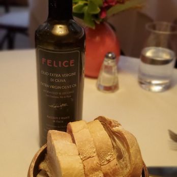 Felice 56 - Complimentary bread and EVOO. - Italian Near Me - New York, New York