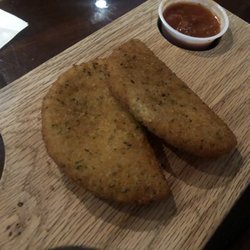 Thomas Murphy's Pub - Can we please bring back the mozzarella moons??