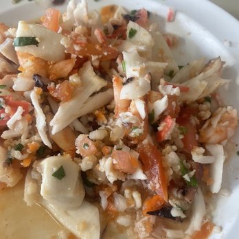 Mariscos Martin - Tostada mixta. - Mexican Near Me - Baldwin Park, California