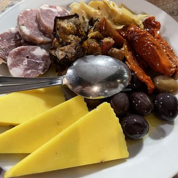 Trattoria Da Antonio - Italian Near Me - Catania, Connecticut