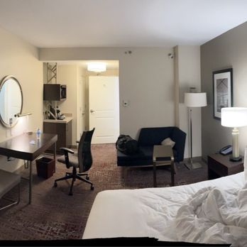 DoubleTree by Hilton Chicago Midway Airport - Hotels Near Me - Chicago, Illinois DoubleTree by Hilton Chicago Midway Airport - Hotels Near Me - Chicago, Illinois