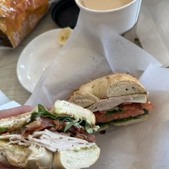 El Café - El Sunset & Vanilla Latte. Perfect breakfast or lunch! - Cafes Near Me - San Francisco, California El Café - El Sunset & Vanilla Latte. Perfect breakfast or lunch! - Cafes Near Me - San Francisco, California
