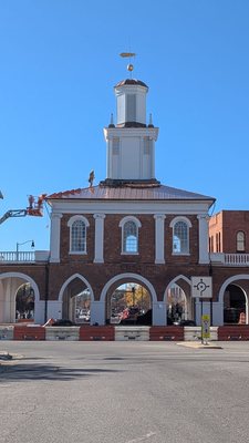 Market House by null