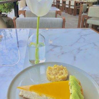 Juliet - Passionfruit cheesecake kiwi topping + pineapple side - French Near Me - Culver City, California