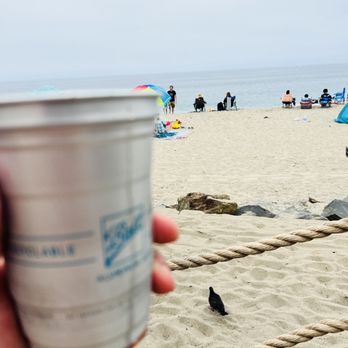 Beach Side Cafe - Beer - Cafes Near Me - Pacific Palisades, California