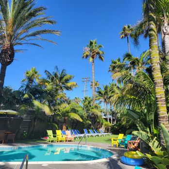 Ocean Palms Beach Resort - Colorful and beautiful pool area - Hotels Near Me - Carlsbad, California Ocean Palms Beach Resort - Colorful and beautiful pool area - Hotels Near Me - Carlsbad, California