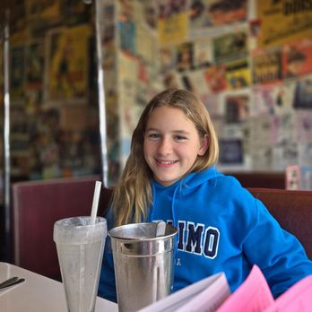 Cafe 50's - 43+ Milkshakes to choose from! - Diners Near Me - Los Angeles, California