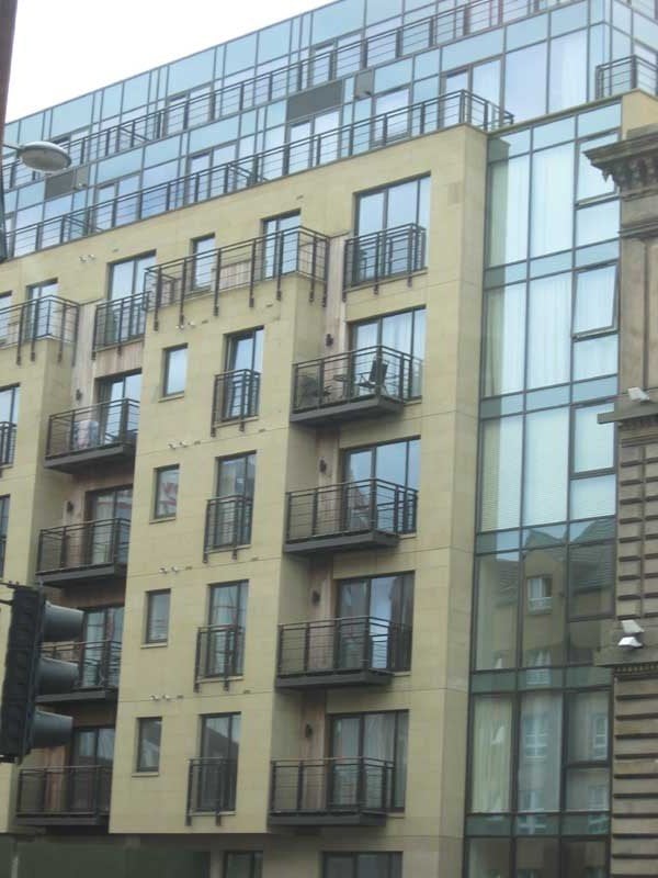 CUSTOM HOUSE SQUARE APARTMENTS Custom House Sq, Belfast, United