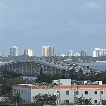 Museum Garage - View of Miami from the top of the garage. - Parking Near Me - Miami, Florida Museum Garage - View of Miami from the top of the garage. - Parking Near Me - Miami, Florida