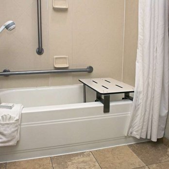 Hampton Inn Chesapeake-Greenbrier - Guest room bath - Hotels Near Me - Chesapeake, Virginia