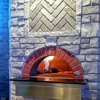 Billy D's Pub - Sports Bars Near Me - Waukesha, Wisconsin