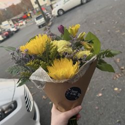Snake Song - Bouquet from in store