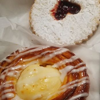 City Bagel and Cafe - Cheese danish and cookie - Cafes Near Me - Sandy Springs, Georgia