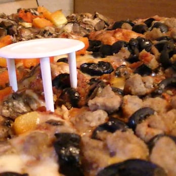 Me-n-Ed's Pizza Parlors - Half red pepper & mushroom, half beef and black olive - Pizza Near Me - Coquitlam, British Columbia