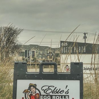 Elsie's Egg Rolls - 2 Curbside spots and you can see their sign from the road - Filipino Near Me - Hutto, Texas
