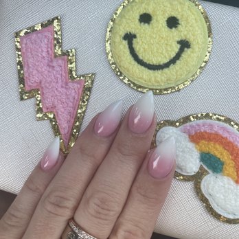 Davinci Nails - Nail Salons Near Me - Fishers, Indiana
