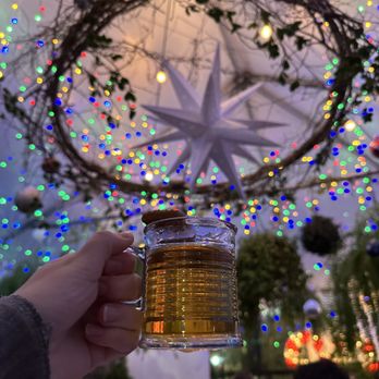 Dutch Courage - holiday decor in the outdoor patio - Cocktail Bars Near Me - Baltimore, Maryland