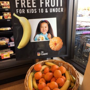 Giant Food - a basket of oranges and bananas - Grocery Near Me - Derwood, Maryland Giant Food - a basket of oranges and bananas - Grocery Near Me - Derwood, Maryland