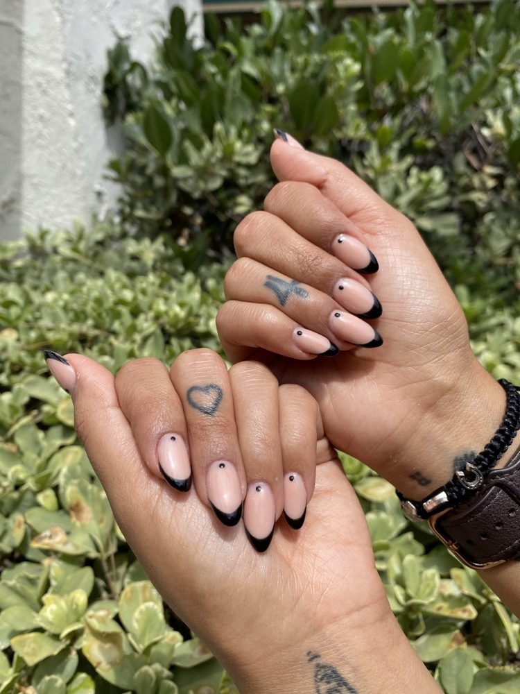 THE PRETTY NAILS Updated September 2024 Request an Appointment 13