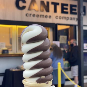 Canteen Creemee - Small chocolate & maple twist - Burgers Near Me - Waitsfield, Vermont