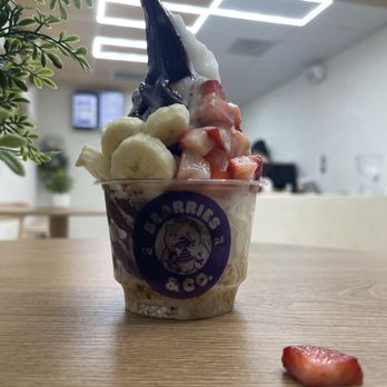 Bearries & Co - Coco n acai bowl w/ strawberry n banana - Acai Bowls Near Me - San Gabriel, California Bearries & Co - Coco n acai bowl w/ strawberry n banana - Acai Bowls Near Me - San Gabriel, California
