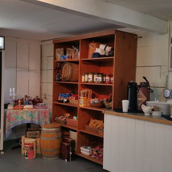 Historic Butteville Store - Decor - Breakfast & Brunch Near Me - Aurora, Oregon