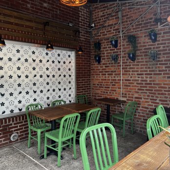 Bloom Chicken - Korean Near Me - Hackensack, New Jersey