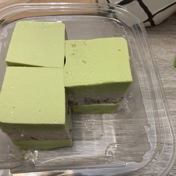 Phoenix Dessert - Bakeries Near Me - Alhambra, California