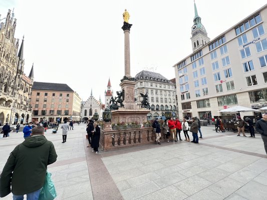 Marienplatz by null