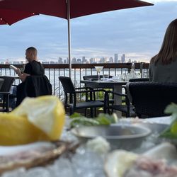 PIER 7 restaurant + bar - The views