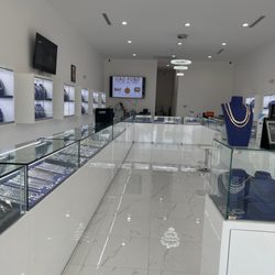 Flawless Jewelry & Phone Repair