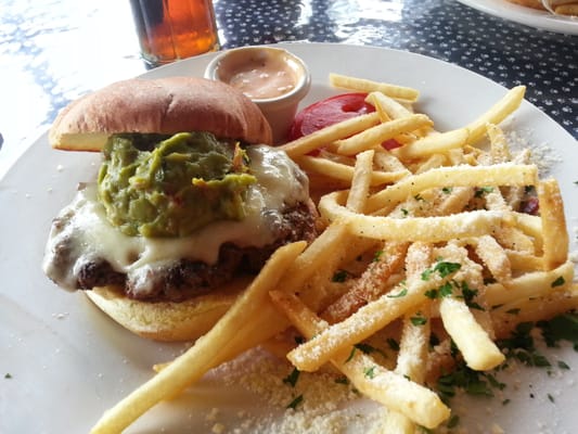 Lucky's Burger & Brew by null
