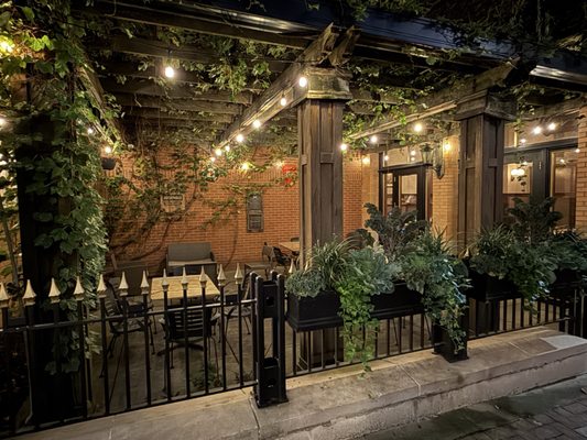 Nicholson's Fine Food & Whiskey by null